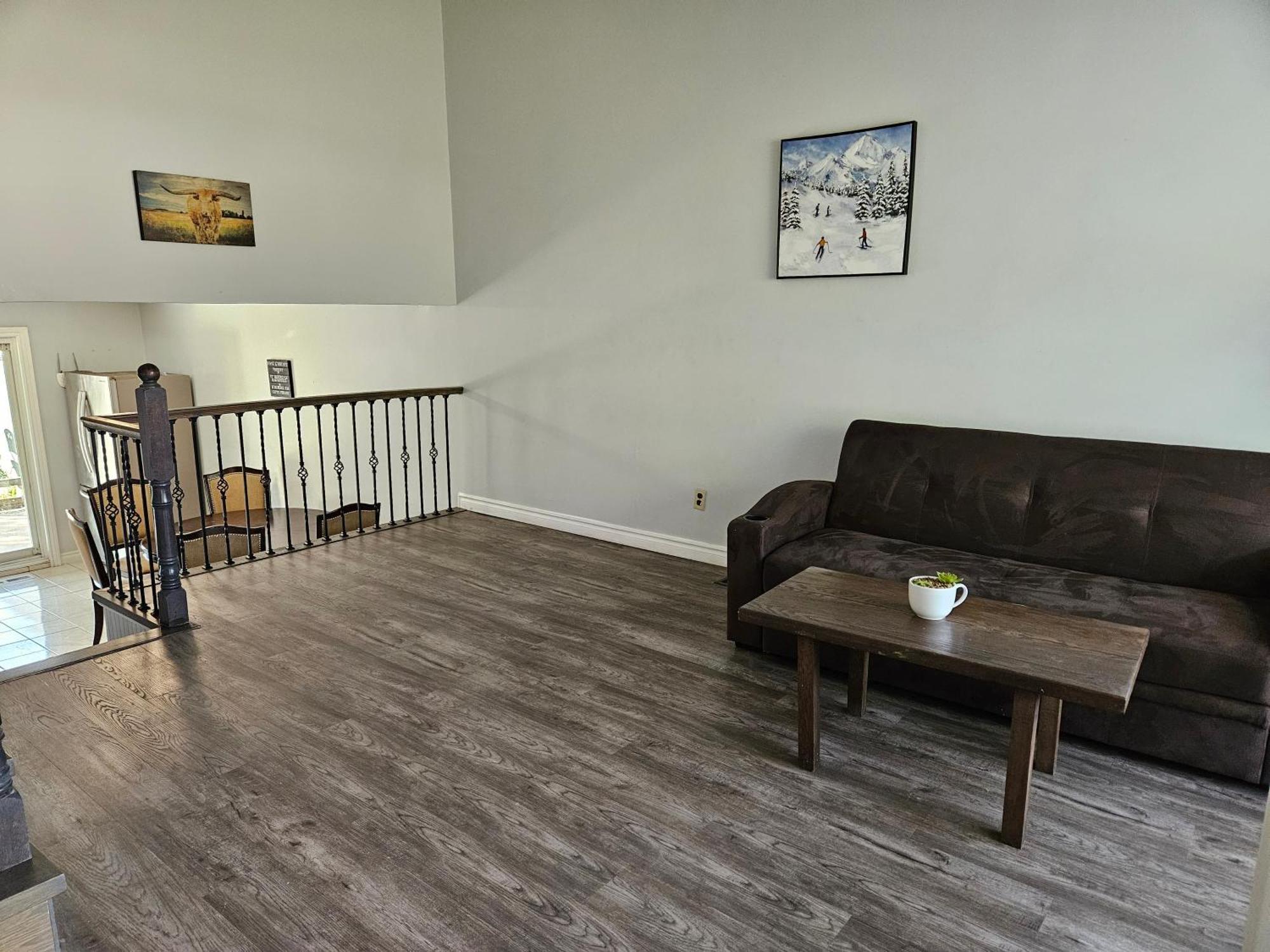 Modern Quiet Home By The Airport Mississauga Esterno foto